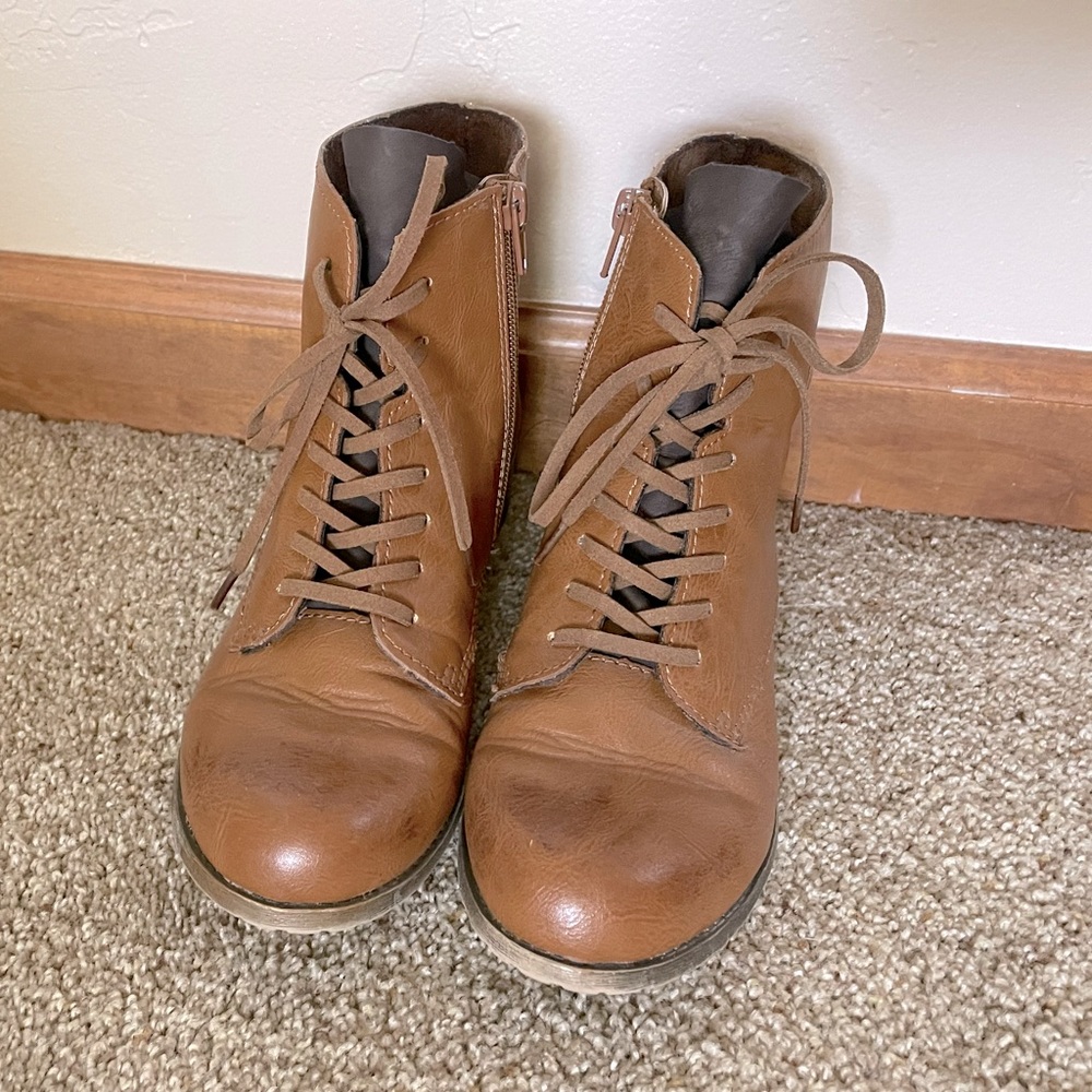 Cognac Boots ~ Size 7.5